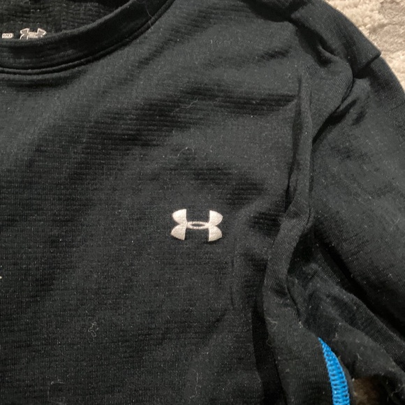 under armour Long Sleeve Size MD Tshirt Blouse Pullover Stretch - Picture 5 of 6